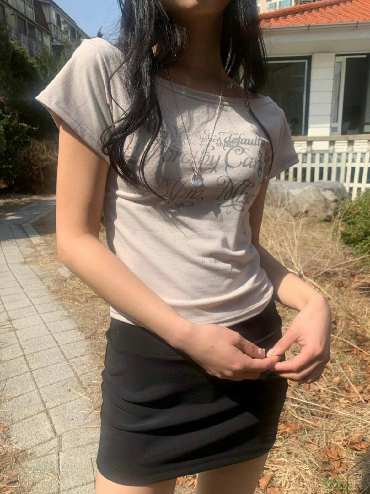 Off shoulder vintage tee