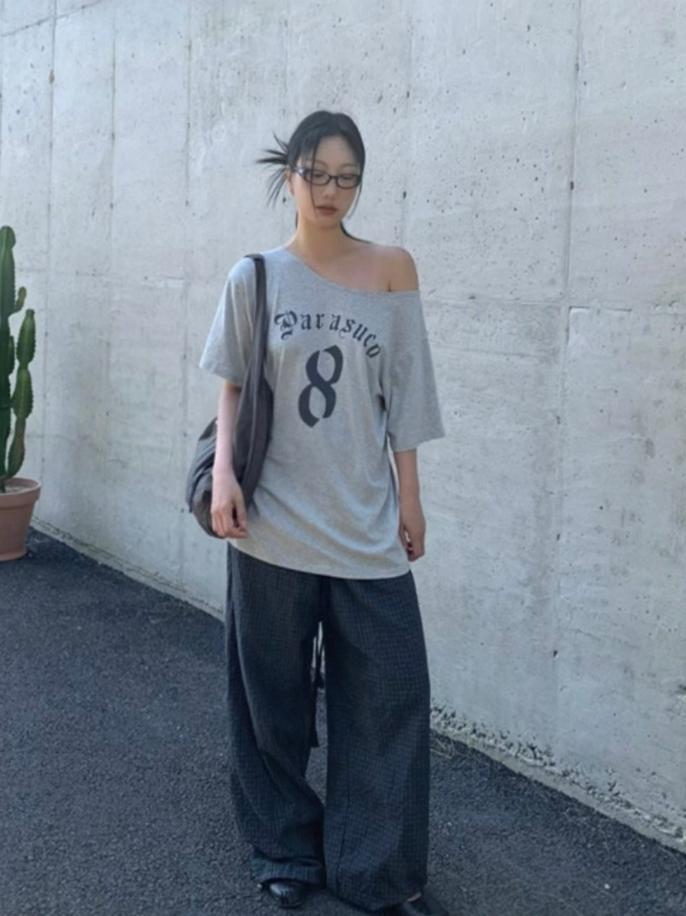 Oversized off shoulder tee