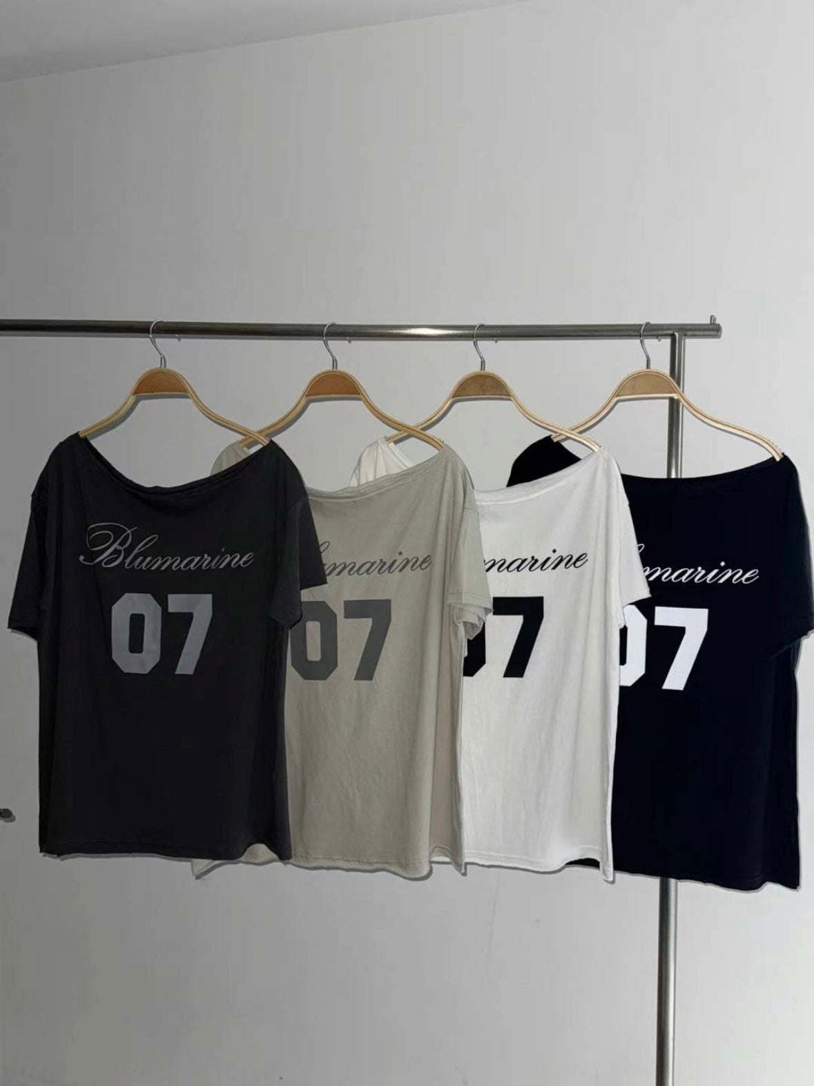 No.7 Off Shoulder Tee