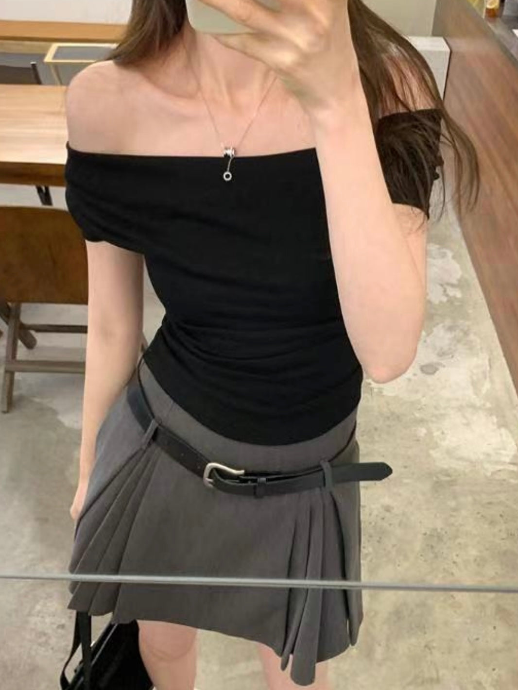 氣質MAX! ✨Lady Off Shoulder Top