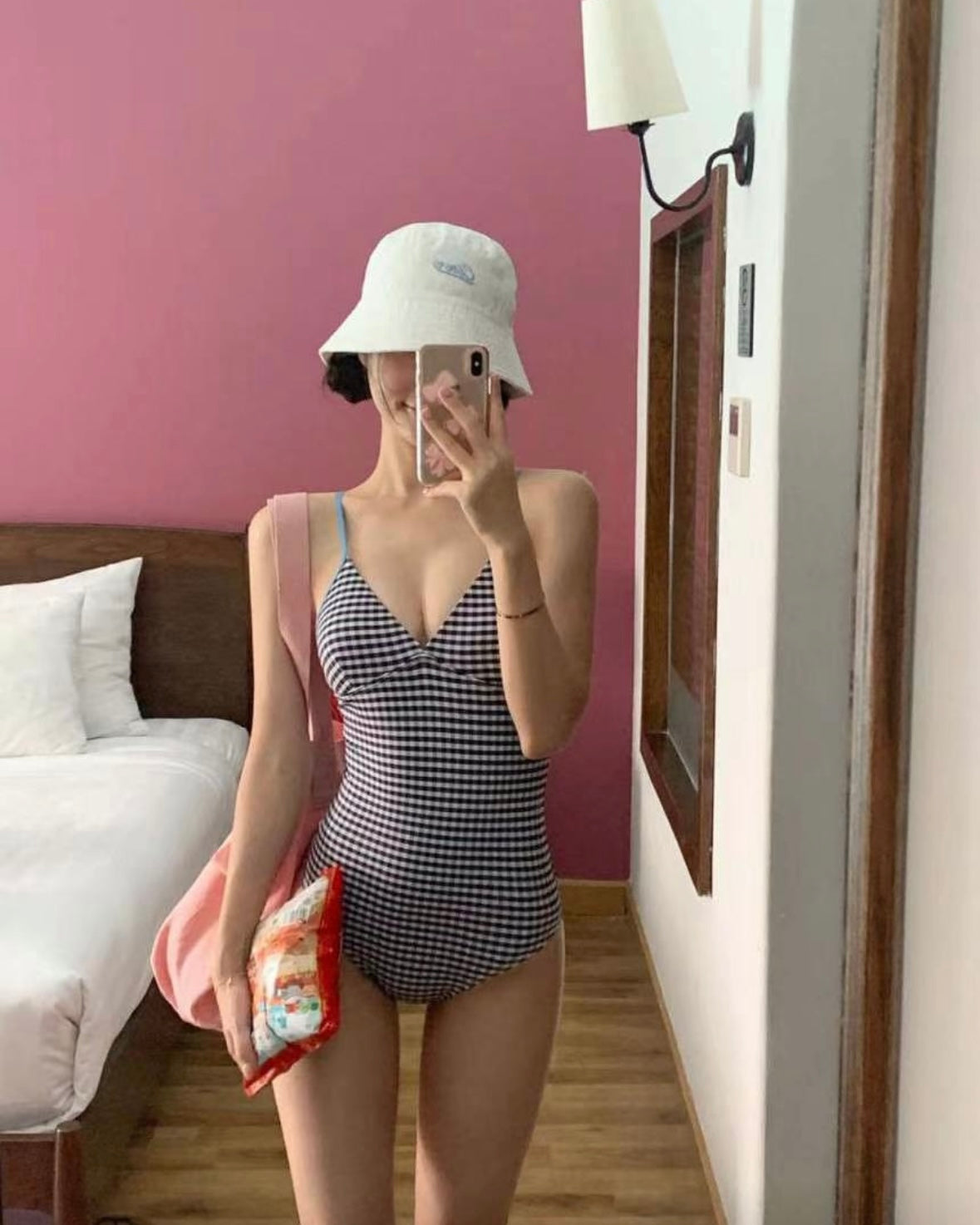 Check Monokini