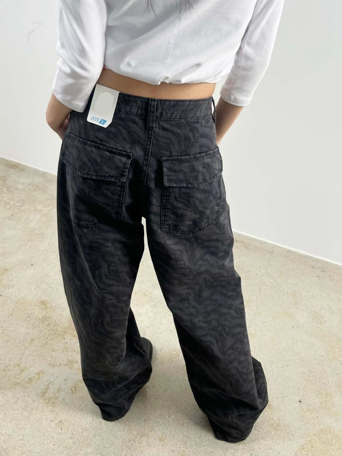 Flap Pocket Tiger Stripes Jeans