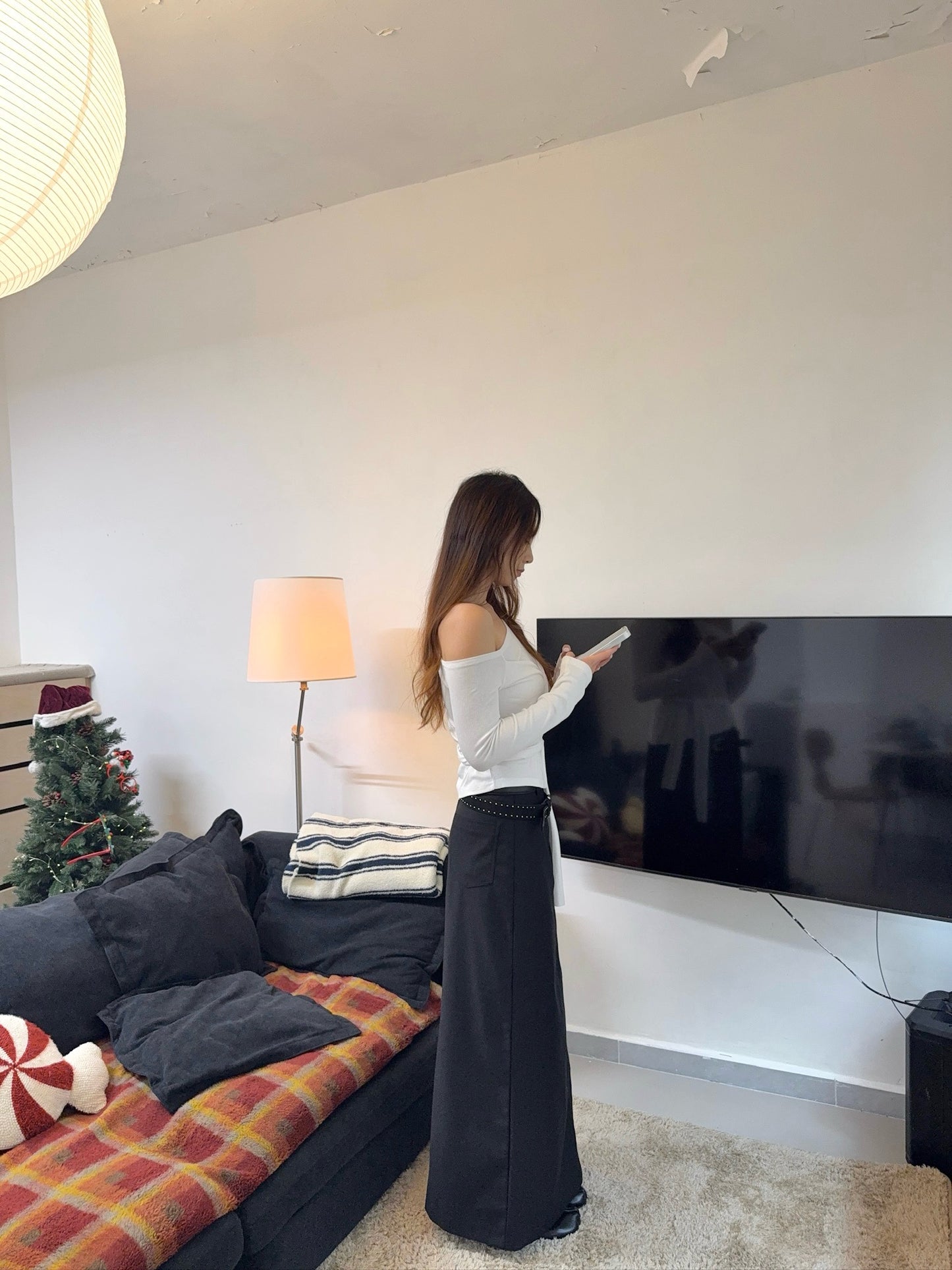 超親膚！Onni Off Shoulder Top