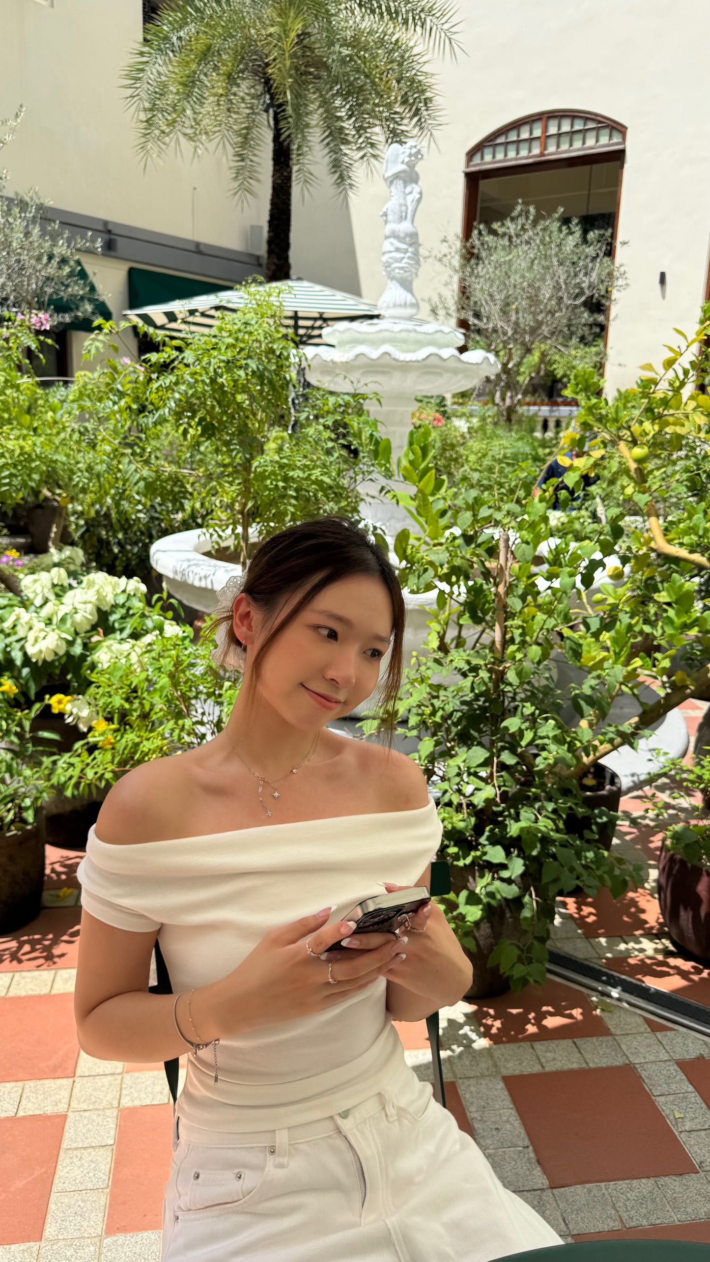 氣質MAX! ✨Lady Off Shoulder Top