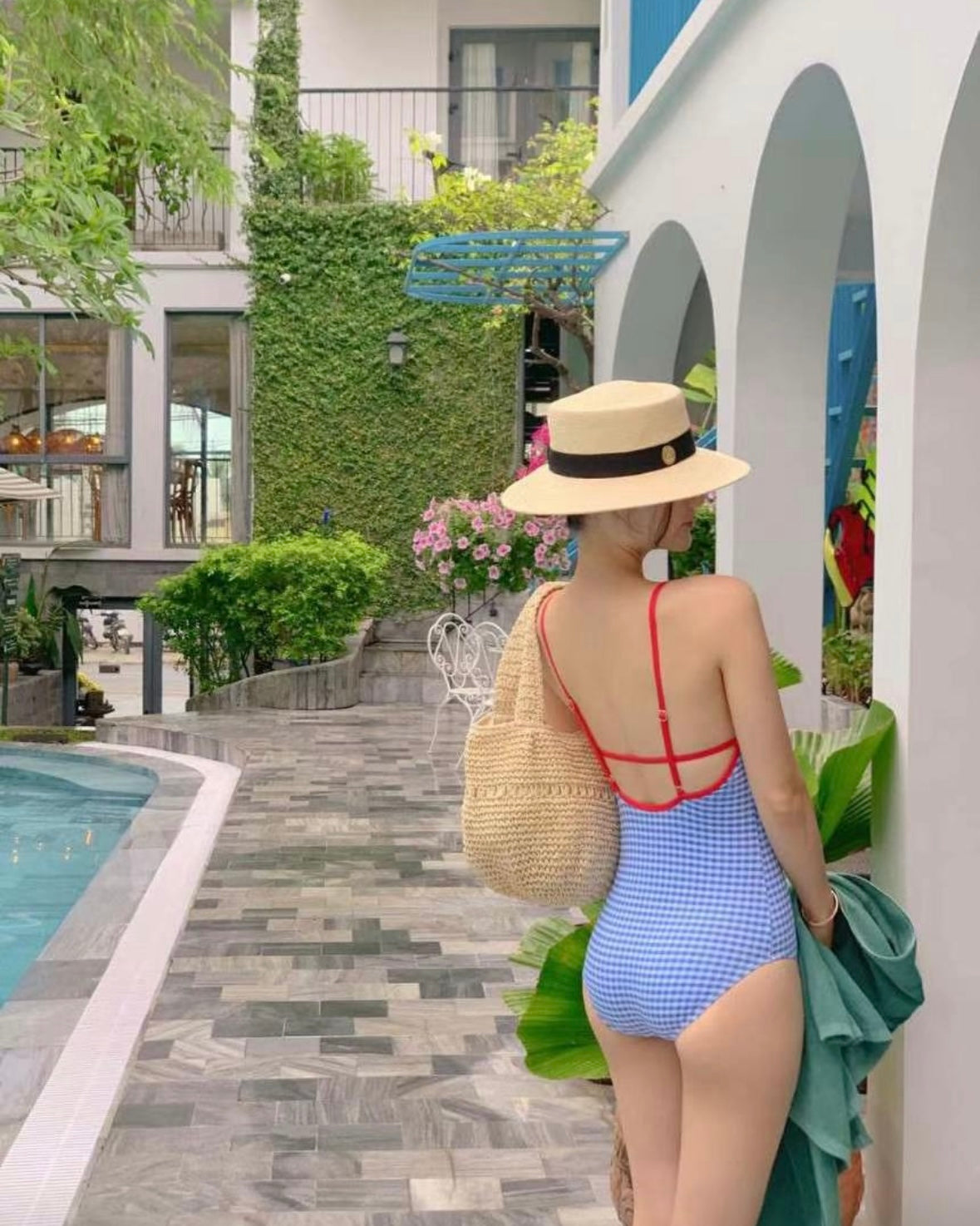 Check Monokini