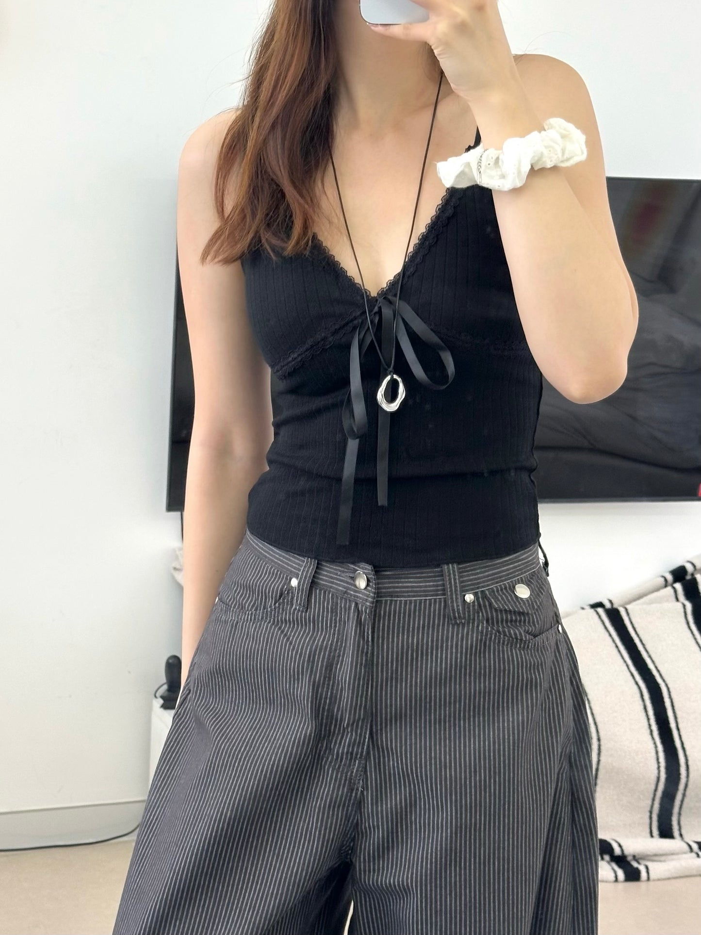 Lace ribbon padded sleeveless