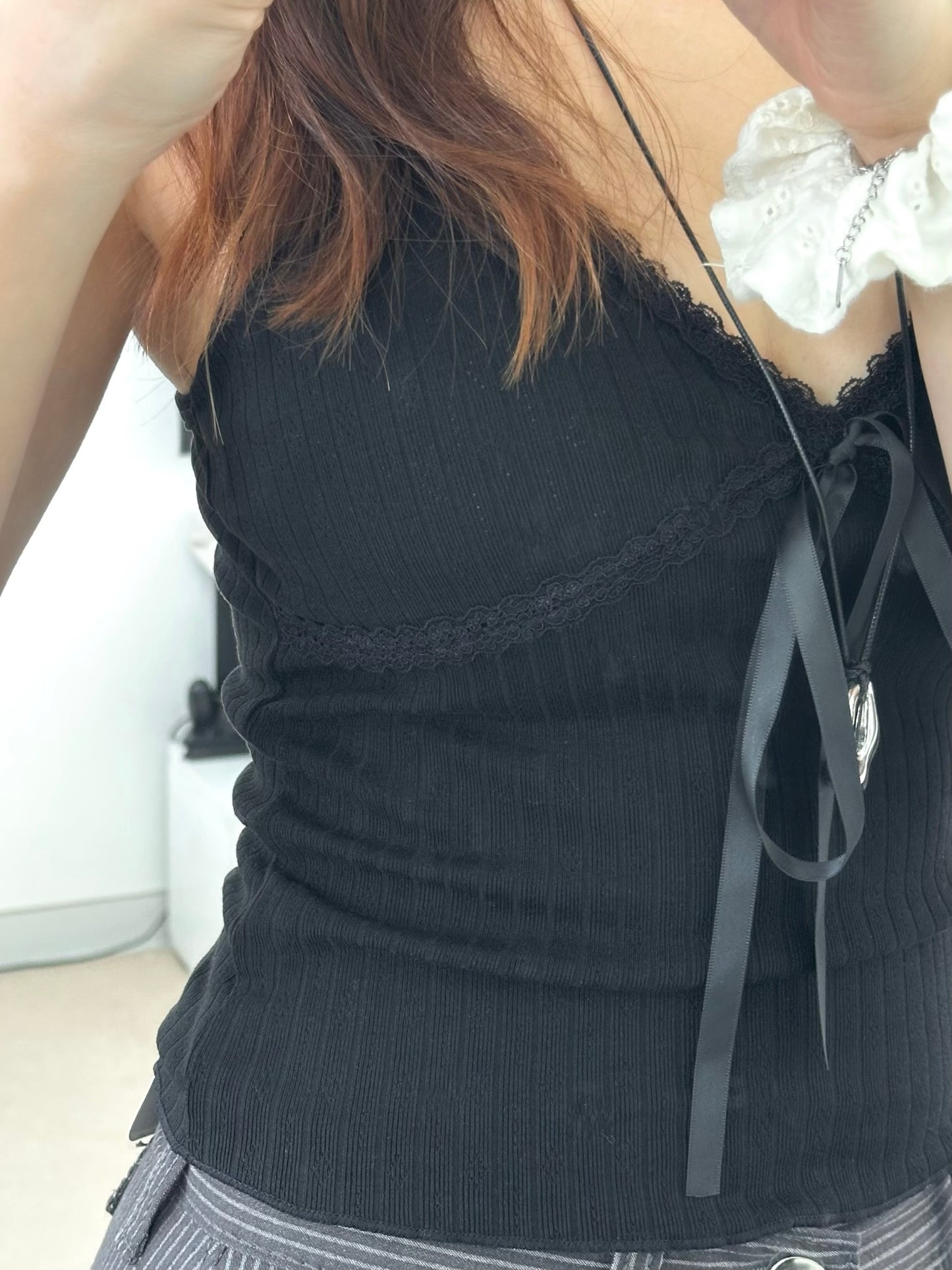 Lace ribbon padded sleeveless