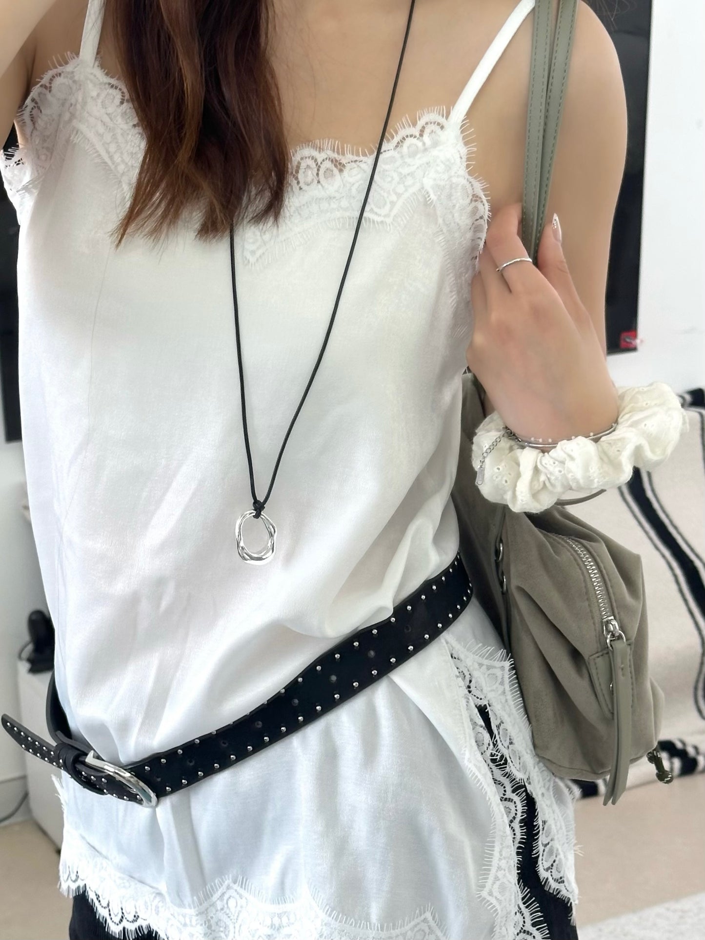 吊帶蕾絲上衣